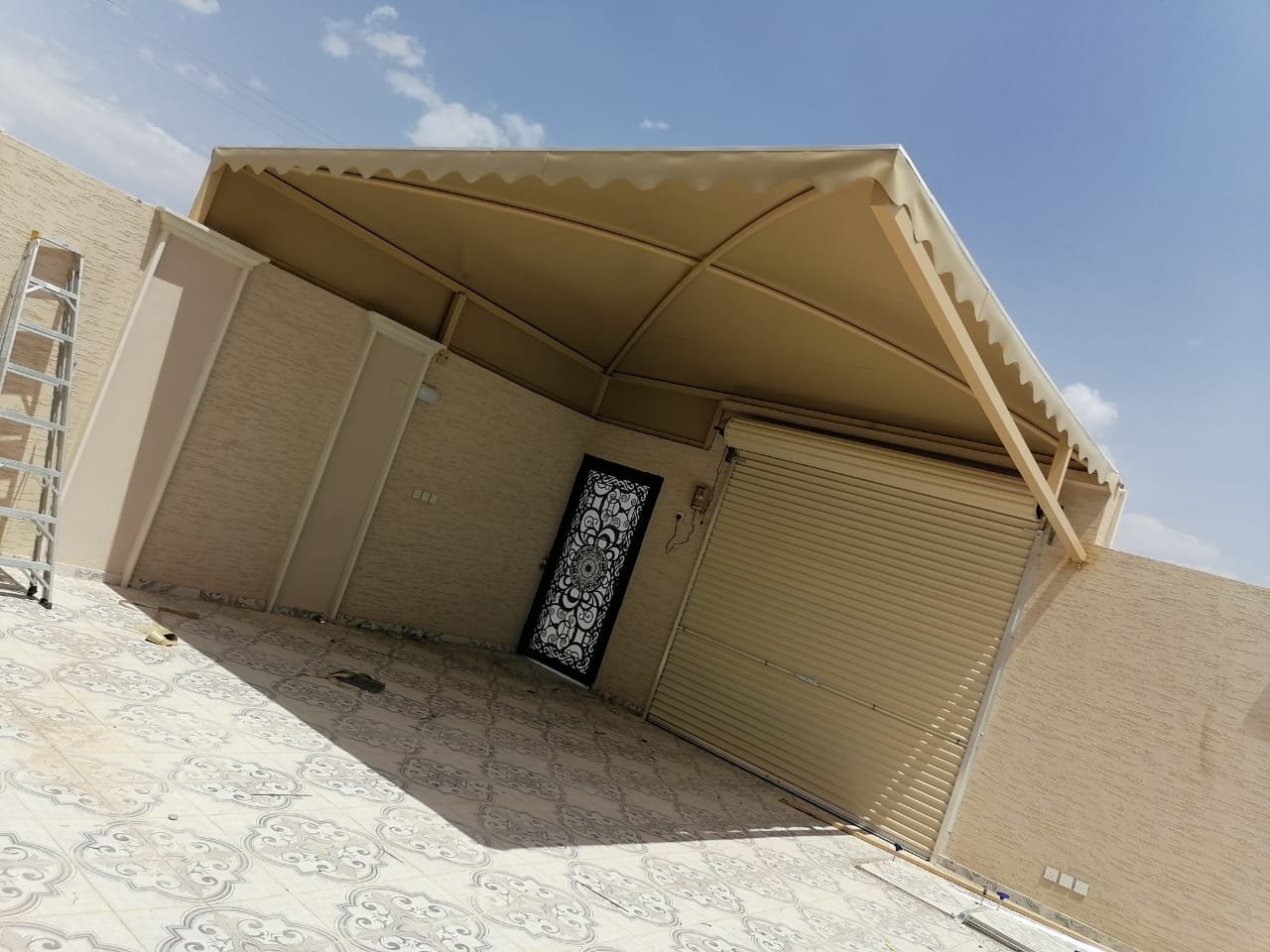 حداد مظلات سيارات